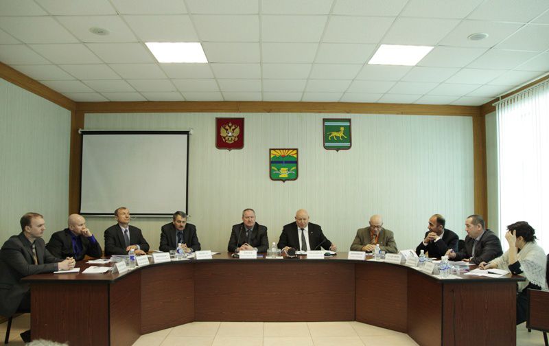 Заседание Совета провел Анатолий Тихомиров, Фото с места события из других источников