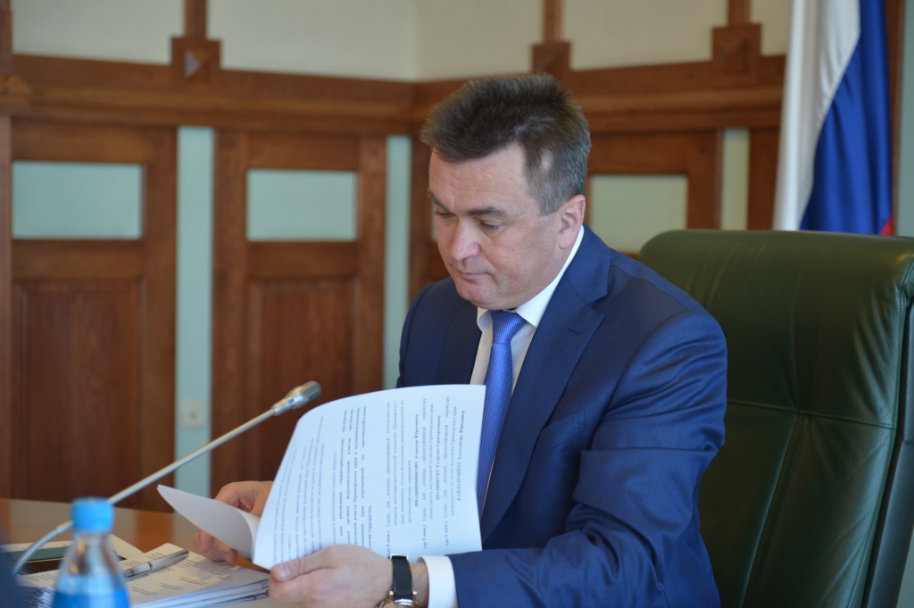 Заседание краевой антитеррористической комиссии прошло сегодня, 13 февраля, в Приморье, Фото с места события из других источников