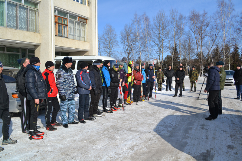 К стражам порядка присоединились и сотрудники пограничной службы, Фото с места события из других источников
