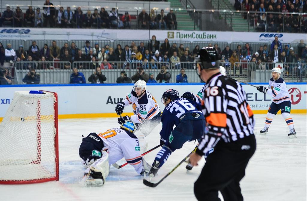 Адмирал - Амур, Фото с места события собственное