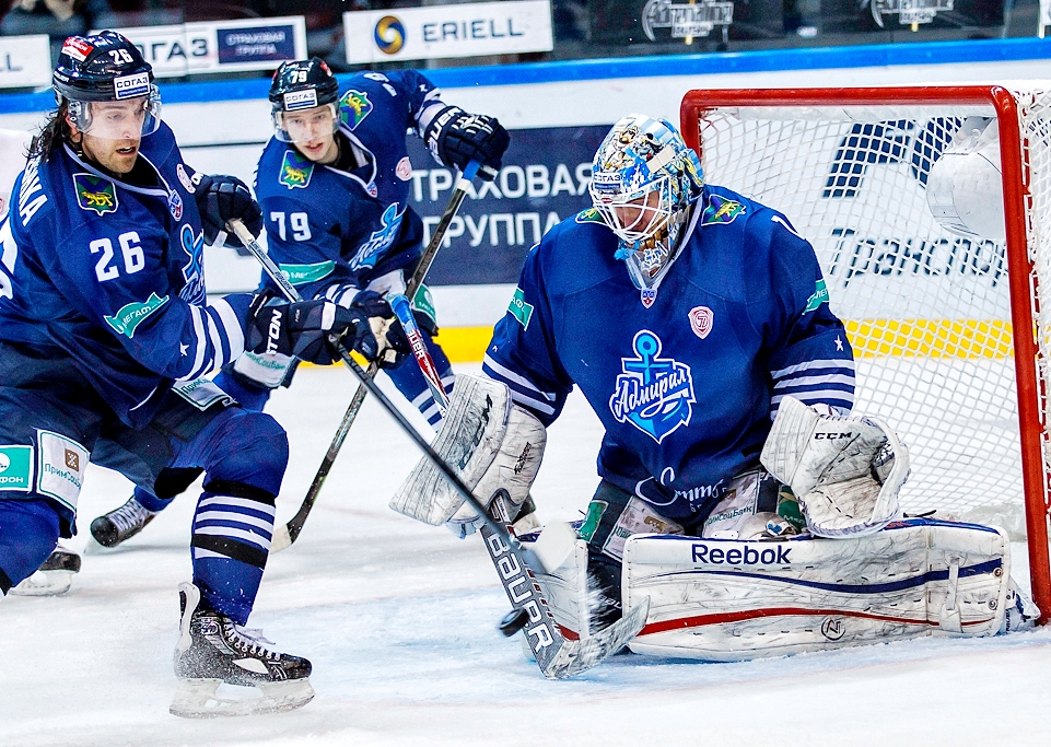 Борьба продолжается, Фото с места события собственное