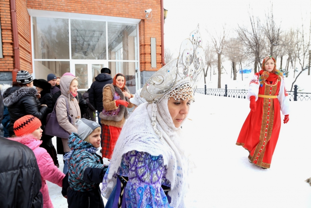 Масленичное веселье началось в Хабаровске, Фото с места события собственное