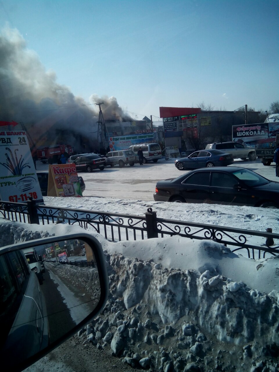 Более 635 кв. метров сгорело в огне на СТО в Улан-Удэ, Фото с места события собственное