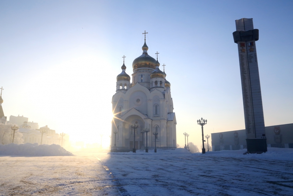 Плотное покрывало тумана опустилось на Хабаровск, Фото с места события собственное