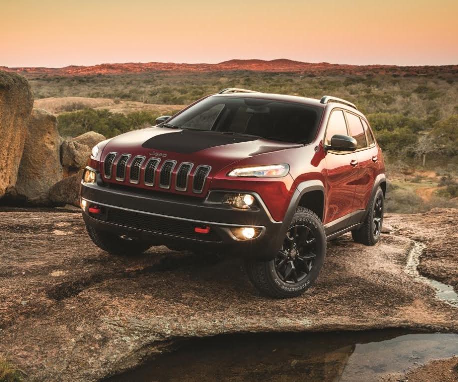 JEEP New Cherokee, Фото с места события из других источников