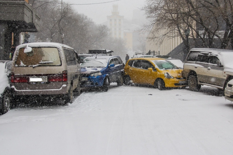 Виновником аварии, где пострадали четыре автомобиля, оказалась пьяная женщина в Улан-Удэ Балашов Антон, PrimaMedia