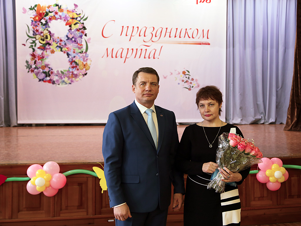 Коллектив железной дороги в Иркутской области и в Республике Бурятии на 30% состоит из женщин, Фото с места события собственное