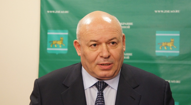 Анатолий Тихомиров, Фото с места события собственное