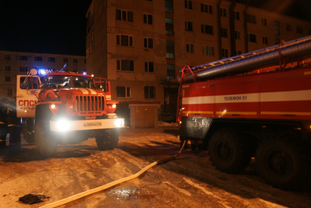 Полностью расправиться с огнем пожарным удалось за 14 минут, Фото с места события из других источников