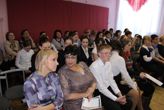 Конкурс проходил в библиотеке, Фото с места события собственное