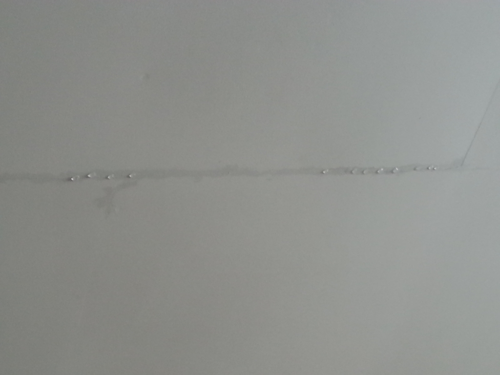 течь, Фото с места события из других источников