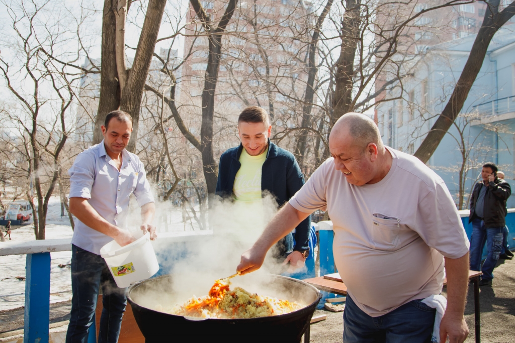 Мастер-класс по приготовлению узбекского плова, Фото с места события собственное