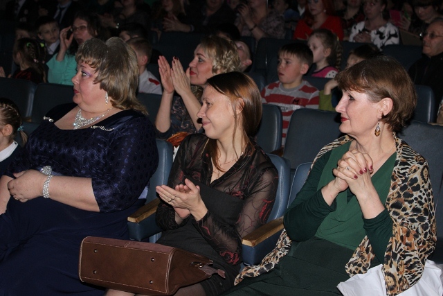 Театр кукол "Кудесник" Биробиджана отметил 25-летие, Фото с места события собственное