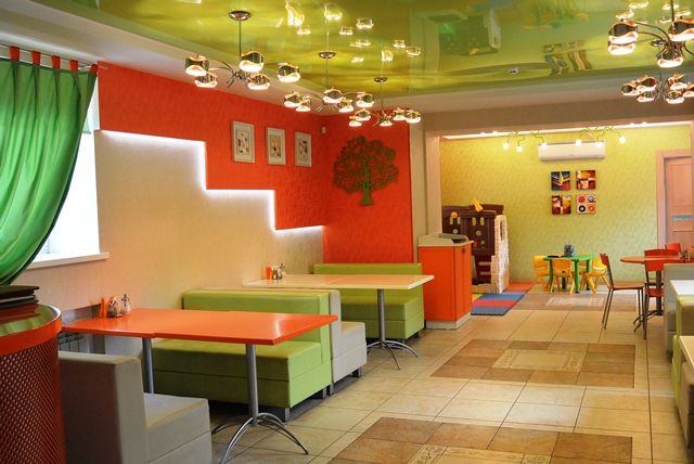 Один из залов кафе "Симха", Фото с места события собственное