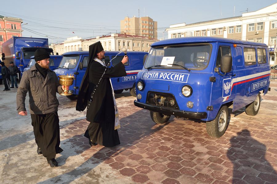 Якутский филиал почты России обновил автопарк, Фото с места события собственное