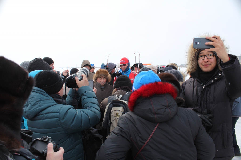"Гонка звезд" с участием олимпийского чемпиона Никиты Крюкова стартовала в Якутске, Фото с места события собственное