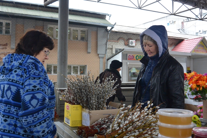 Продавцы всегда дадут совет, Фото с места события собственное