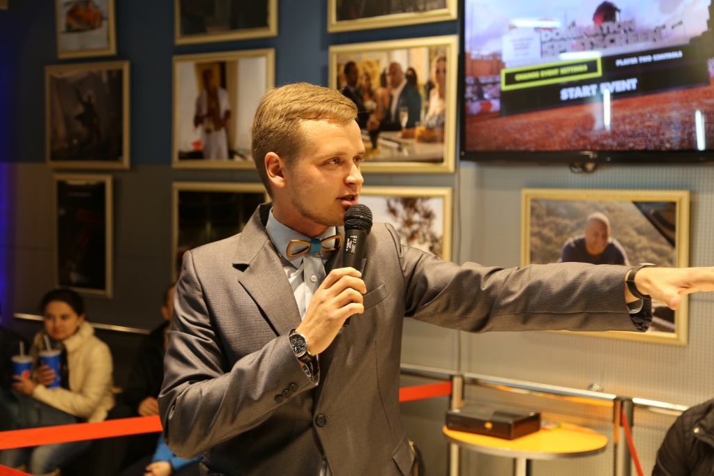 Редкие экземпляры авто стянулись к хабаровским кинотеатрам в день премьеры "Форсаж-7", Фото с места события собственное