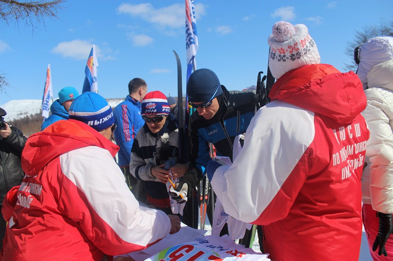 В состязаниях приняли участие около 500 спортсменов, Фото с места события собственное