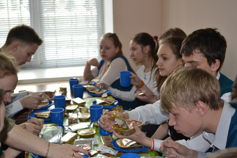 Особенности работы спецотряда СОБР объяснили школьникам Биробиджана, Фото с места события из других источников