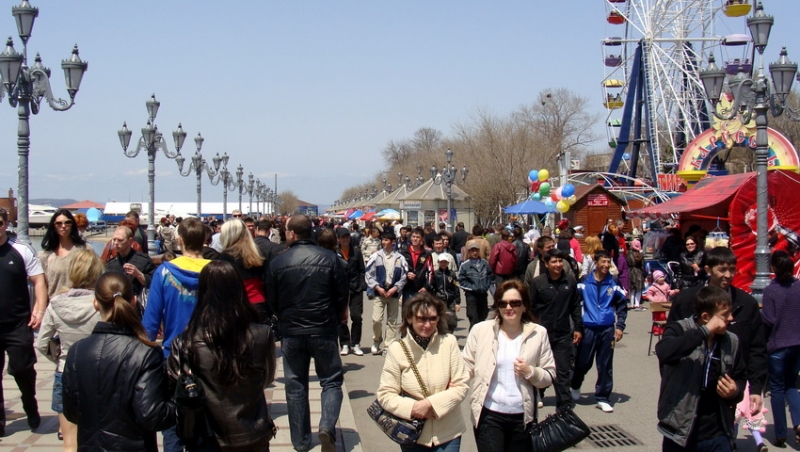 Старый вид фонарей на набережной Владивостока, Фото с места события собственное