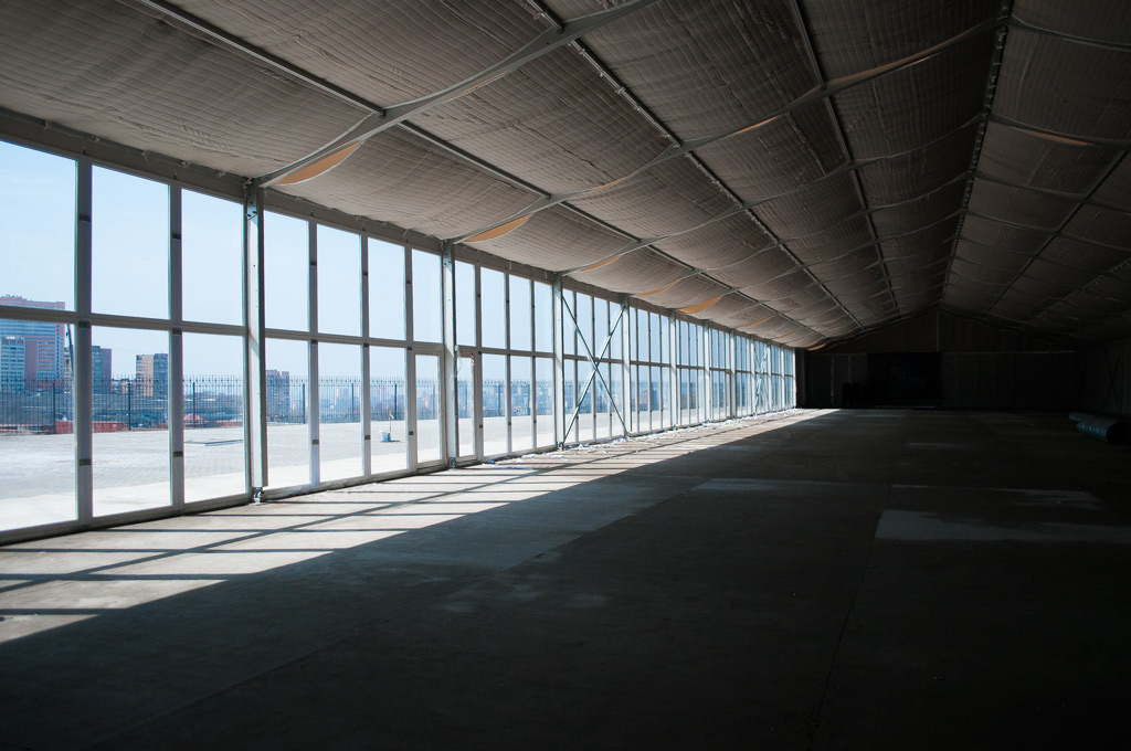 Шатер будет функционировать как летом, так и зимой, Фото с места события собственное