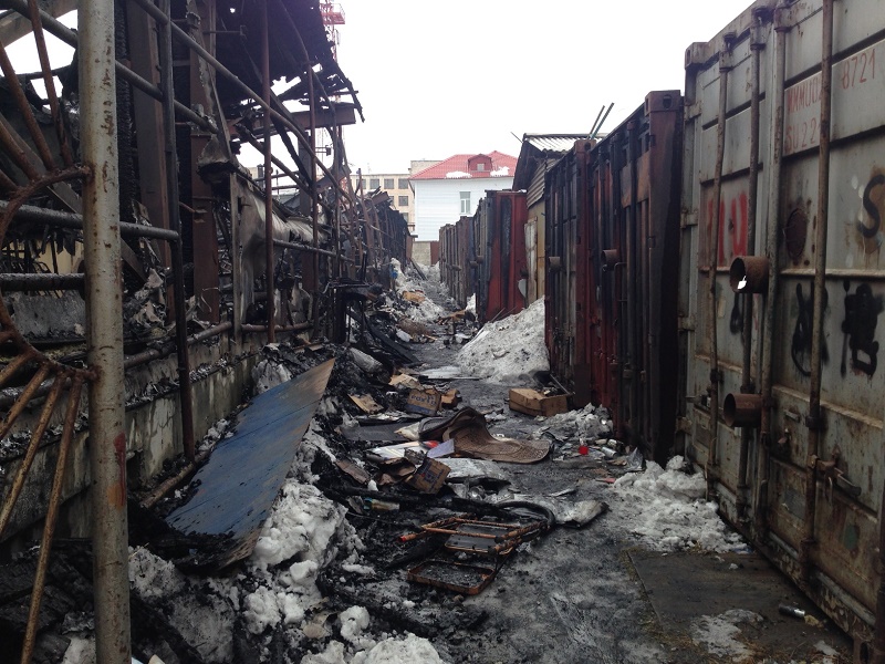 Сгоревший рынок, Фото с места события собственное