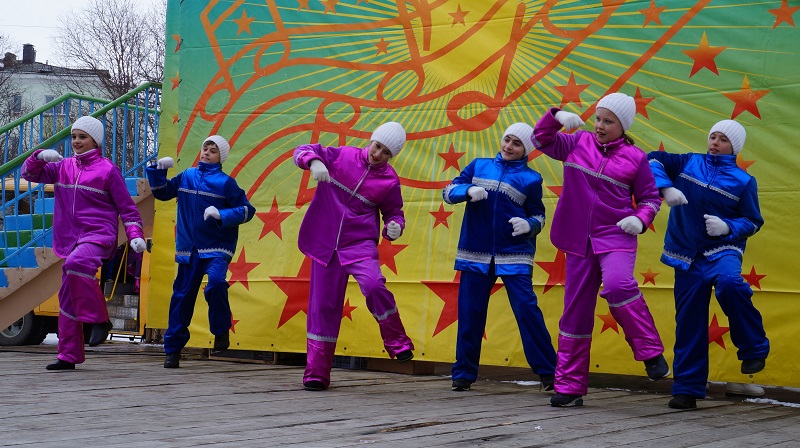 Развлекательная программа стартовала в 14.00, Фото с места события собственное