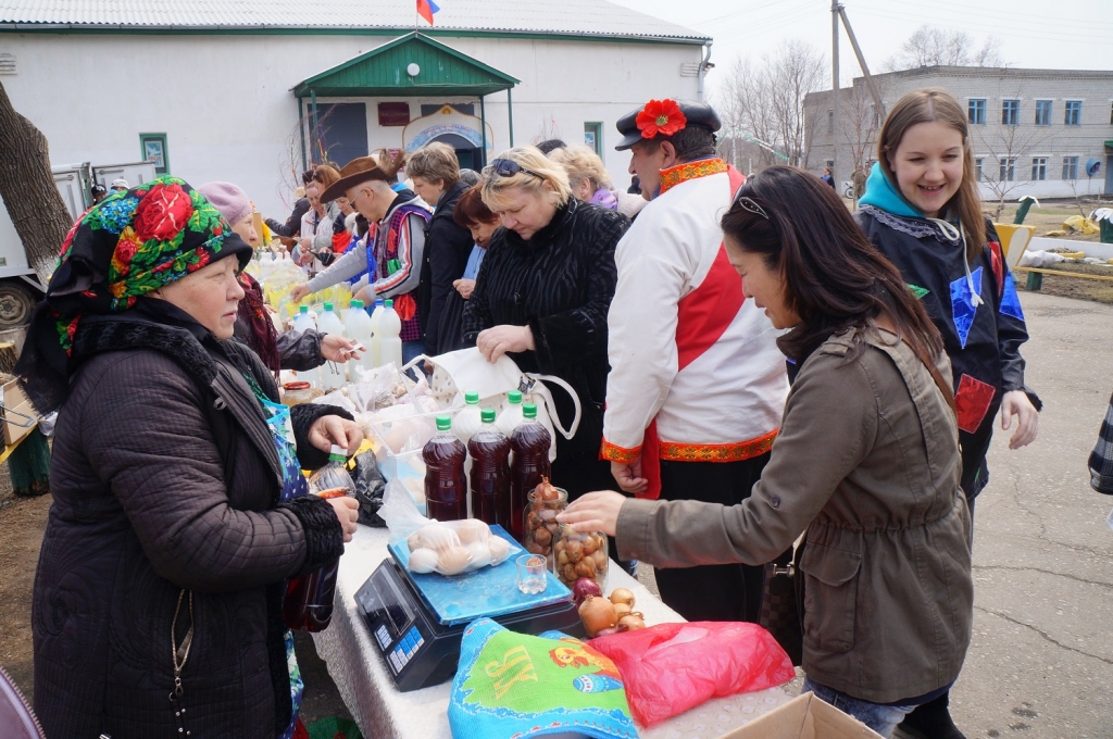 На ярмарке подавали домашние продукты, Фото с места события собственное