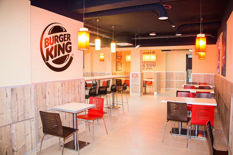 Зал разбит на несколько удобных зон, Фото с места события из других источников