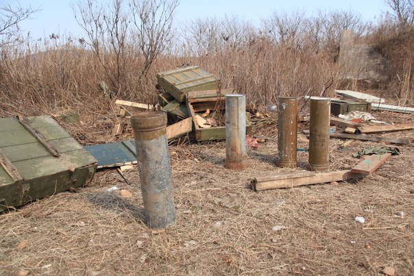 Военный отход. Мусорные баки в воинской части. Армейский отход.