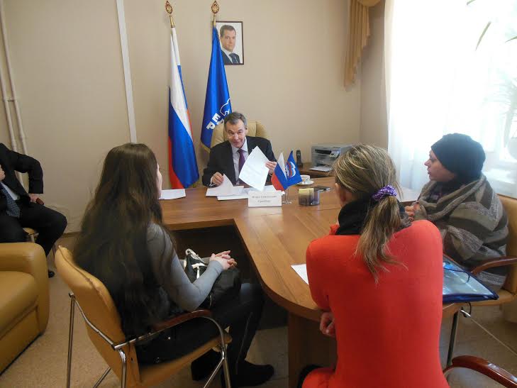 Игорь Гринберг, Фото с места события из других источников