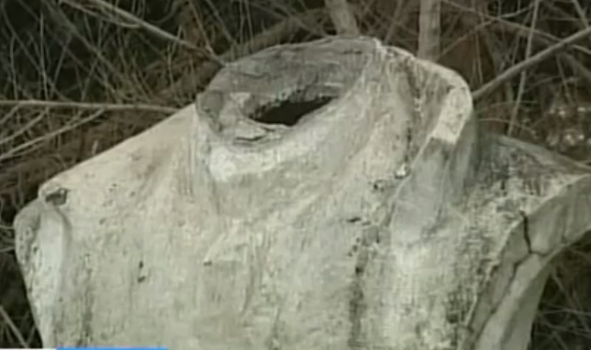 Вождя мирового пролетариата обезглавили в Биробиджане, Фото с места события из других источников