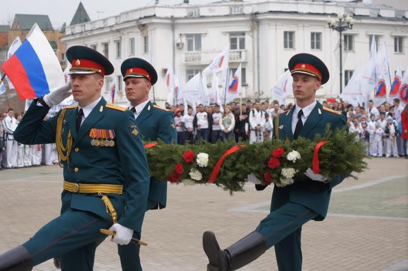 Участники "Эстафеты Победы" в Хабаровске почтили память погибших в войне Пресс-служба министерства спорта и молодежной политики