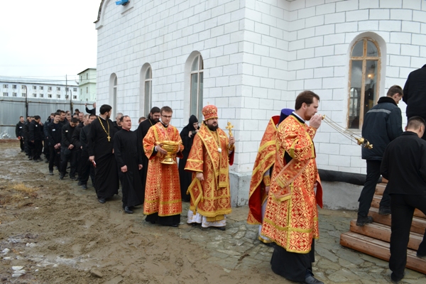 Храм за колючей проволокой открыли в Якутии, Фото с места события из других источников