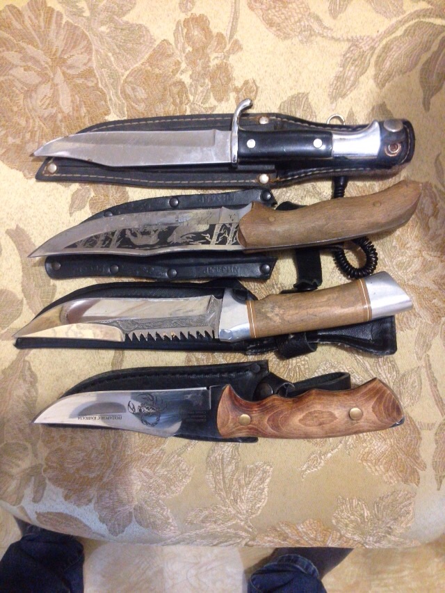 Холодное оружие группировки, Фото с места события из других источников