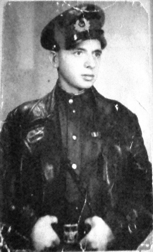 Молодой Владимир Сидорин, Фото с места события из других источников