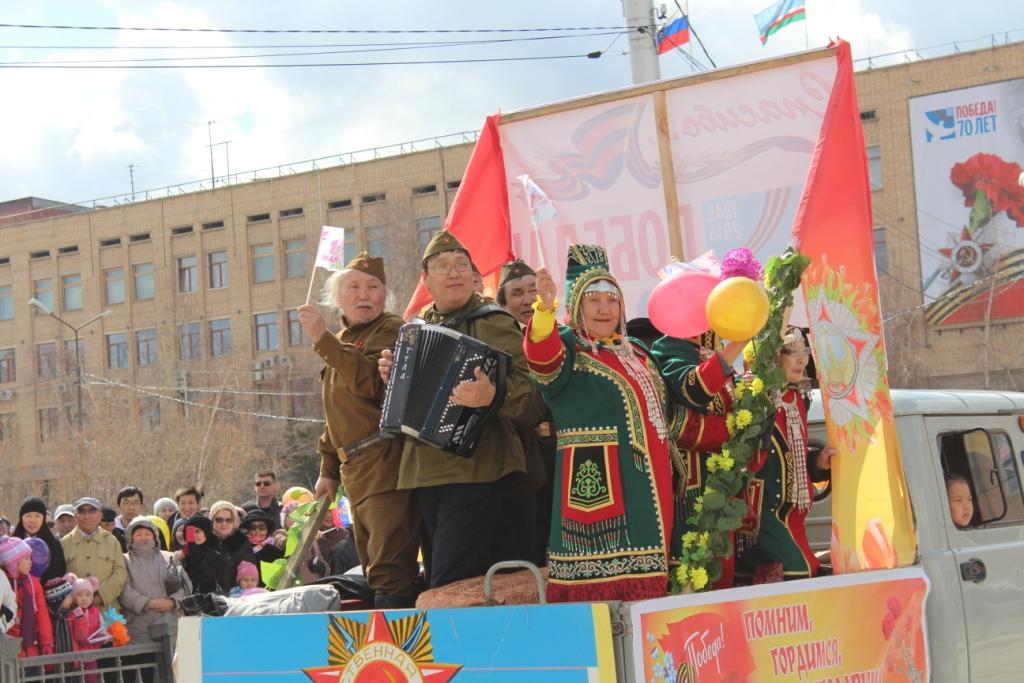 Первомайский парад прошел в Якутске, Фото с места события собственное