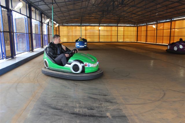 Открытие летнего сезона в парке культуры и отдыха стало празднком для сотен горожан, Фото с места события собственное