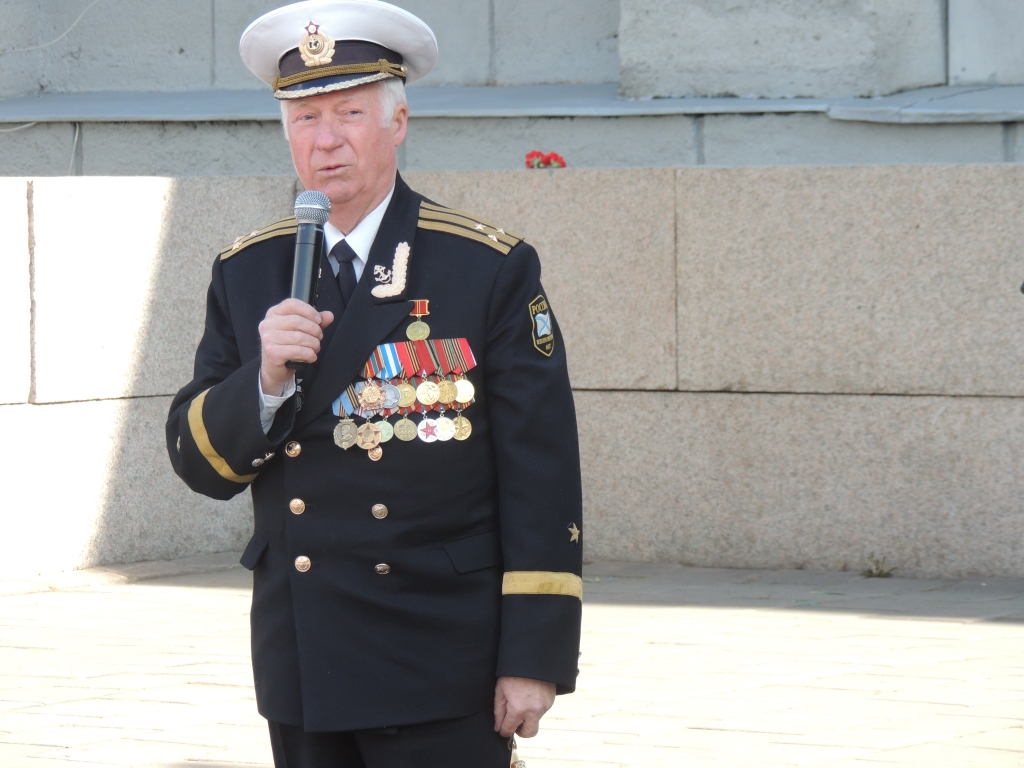 На открытии "Стены памяти" в Иркутске Михаил Слюнкин, Фото с места события собственное