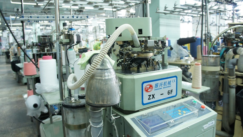 Рост тарифов и цен на сырье неблагоприятно сказывается на легкой промышленности в ЕАО, Фото с места события собственное