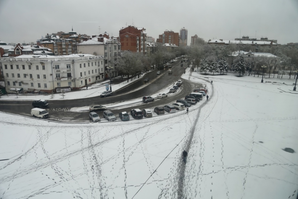 Снегопад обрушился на Хабаровск в разгар мая, Фото с места события собственное