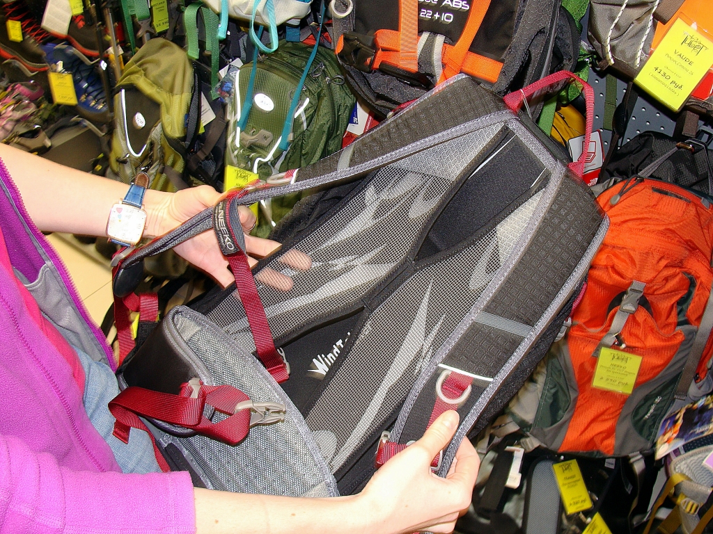 "Тибет", магазин для путешественников, рюкзак, Фото с места события собственное