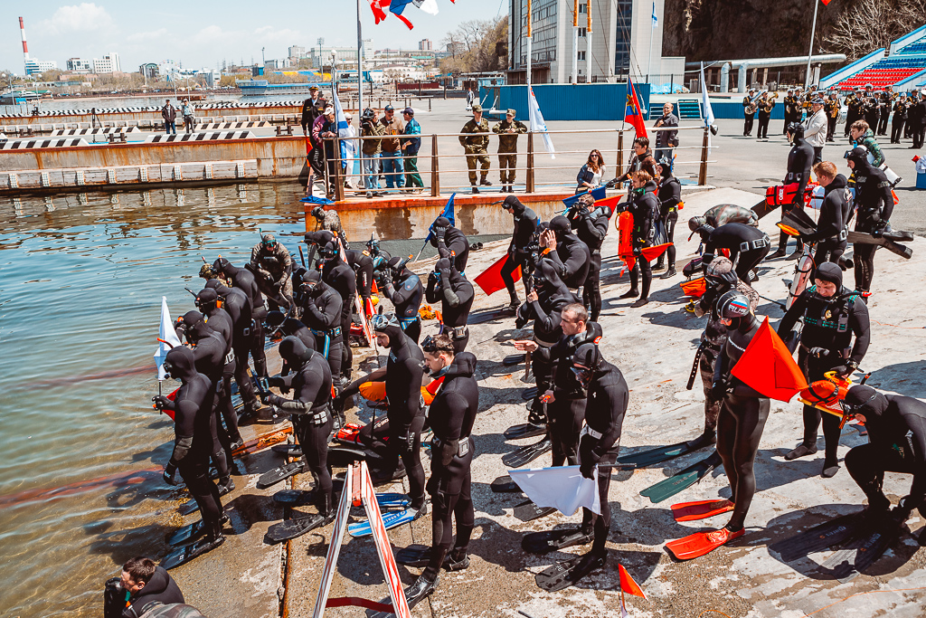 Подготовка к заплыву, Фото с места события собственное