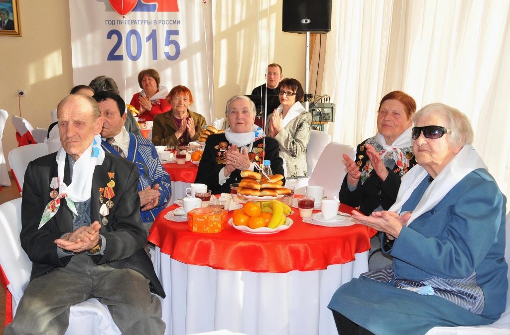 Торжественный прием для ветеранов, Фото с места события из других источников