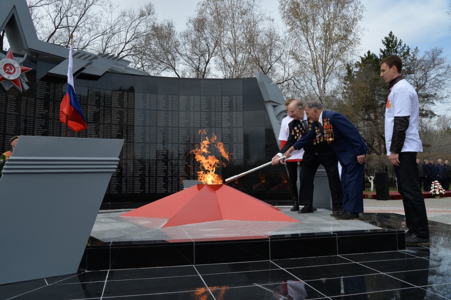 Мемориал в честь погибших железнодорожников обновили в Хабаровске, Фото с места события из других источников