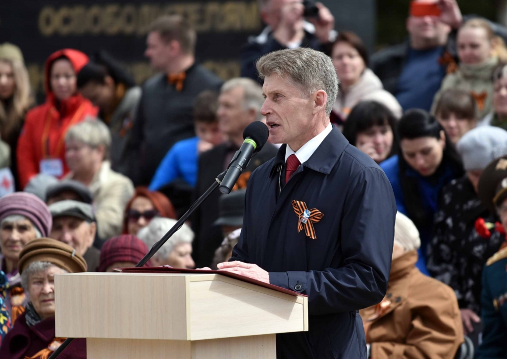 Парад и митинг в День Победы, Фото с места события собственное