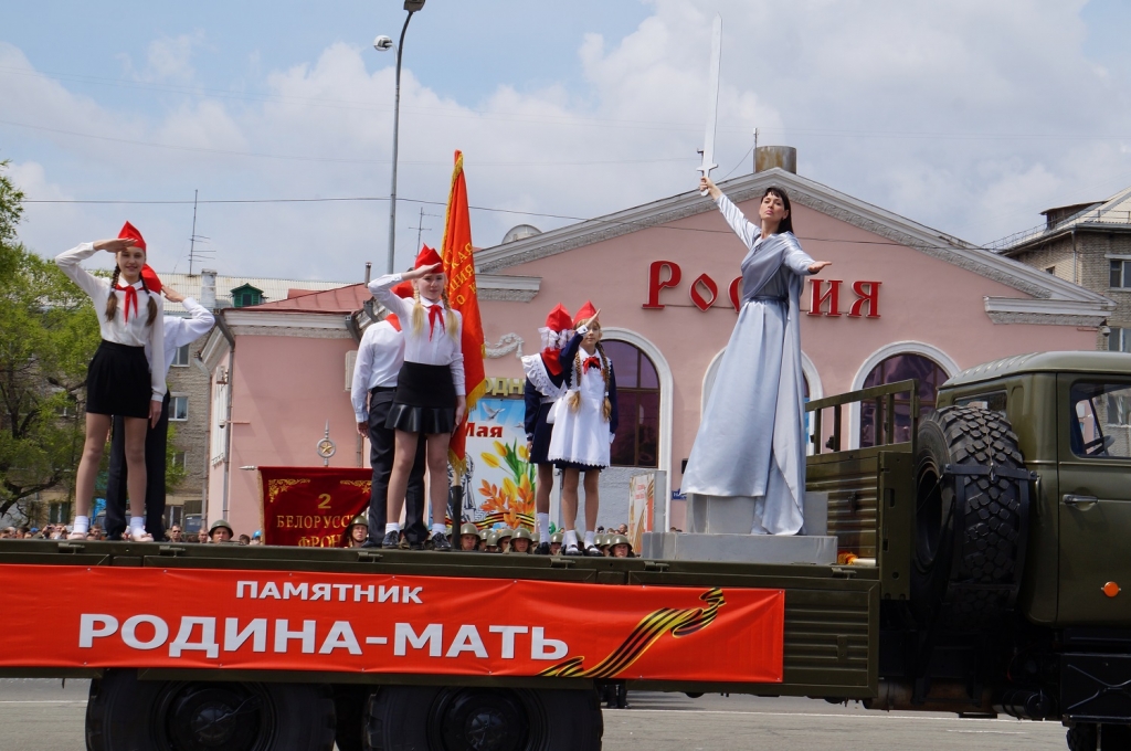 Завершение театрализованной реконструкции символично, Фото с места события собственное