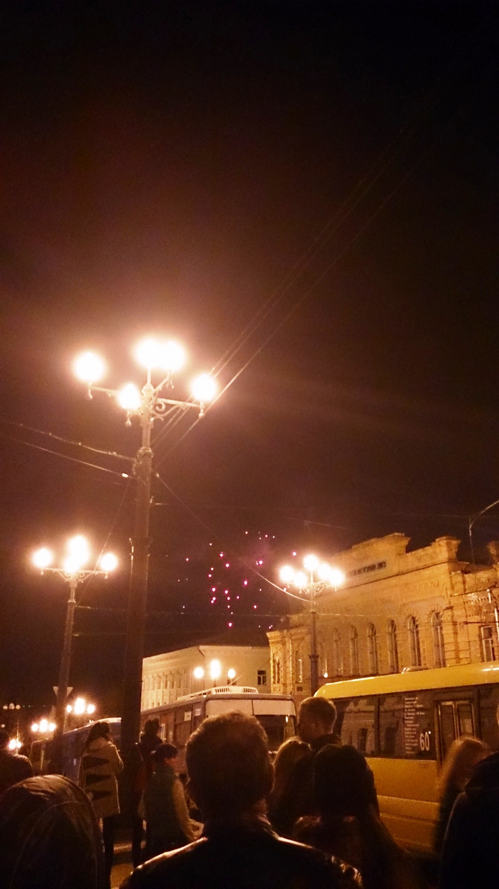 Салют в День Победы, Фото с места события собственное