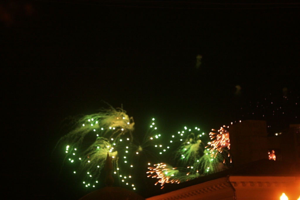 Салют в День Победы, Фото с места события собственное